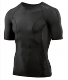 SKINS DNAmic Mens Short Sleeve Top - Black (pánské kompresní kraťasy SKINS)
